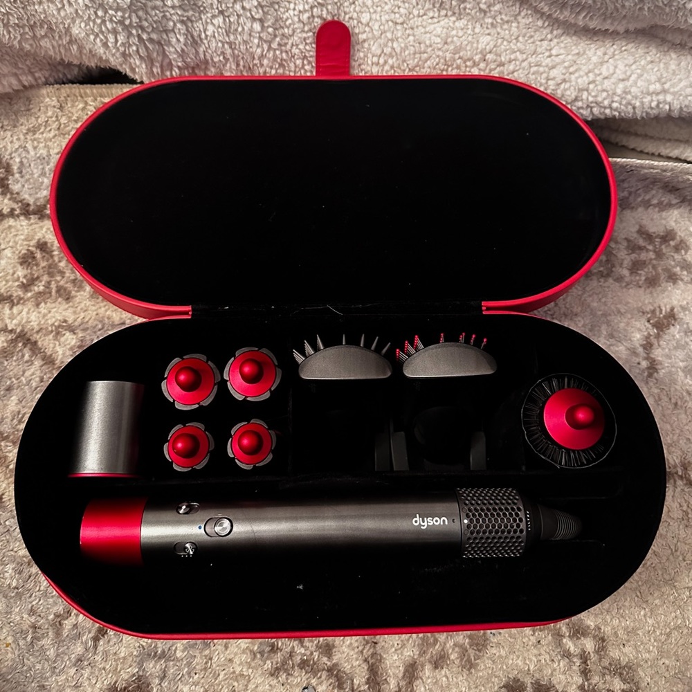 Dyson Air Wrap